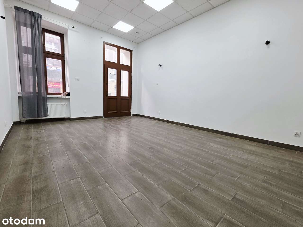 Duży lokal w centrum w pięknym budynku po kompleksowej modernizacji - Pełny obrazek: 2/14