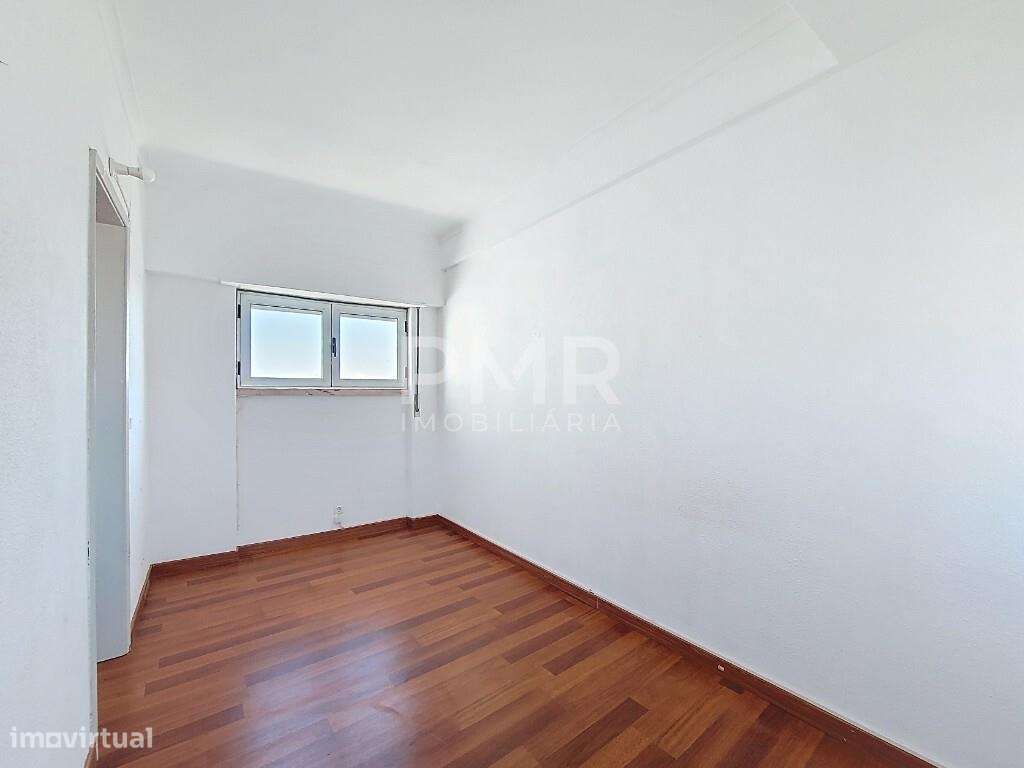 T1 Luminoso com Vista Panorâmica | Ideal para Investimento - Grande imagem: 4/14