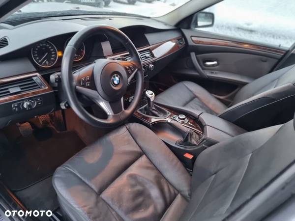 BMW Seria 5 520d - 2