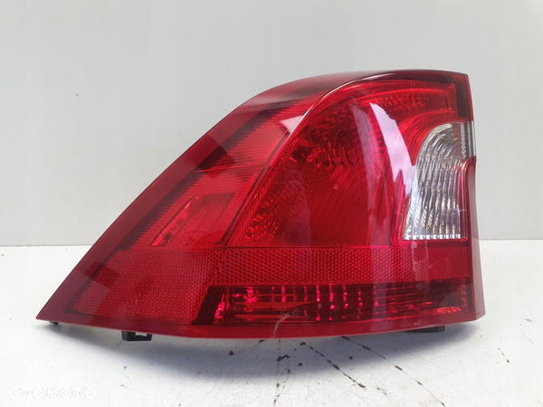 Volvo S60 II 10-13r TYLNIA TYLNA LAMPA LEWA lewy tył ŁADNA 30796267 - 3