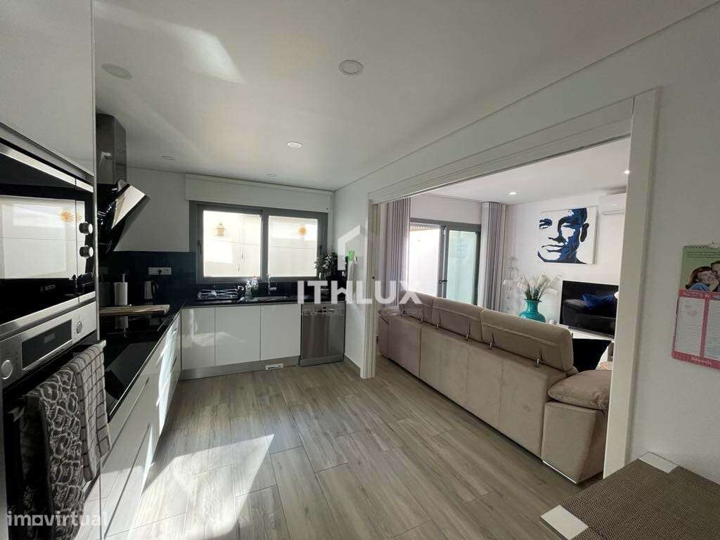 Excepcional Moradia Contemporânea 3+2, em Tavira-12