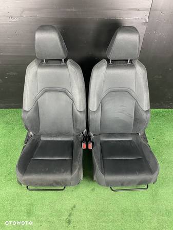 Fotele Lexus UX - 1