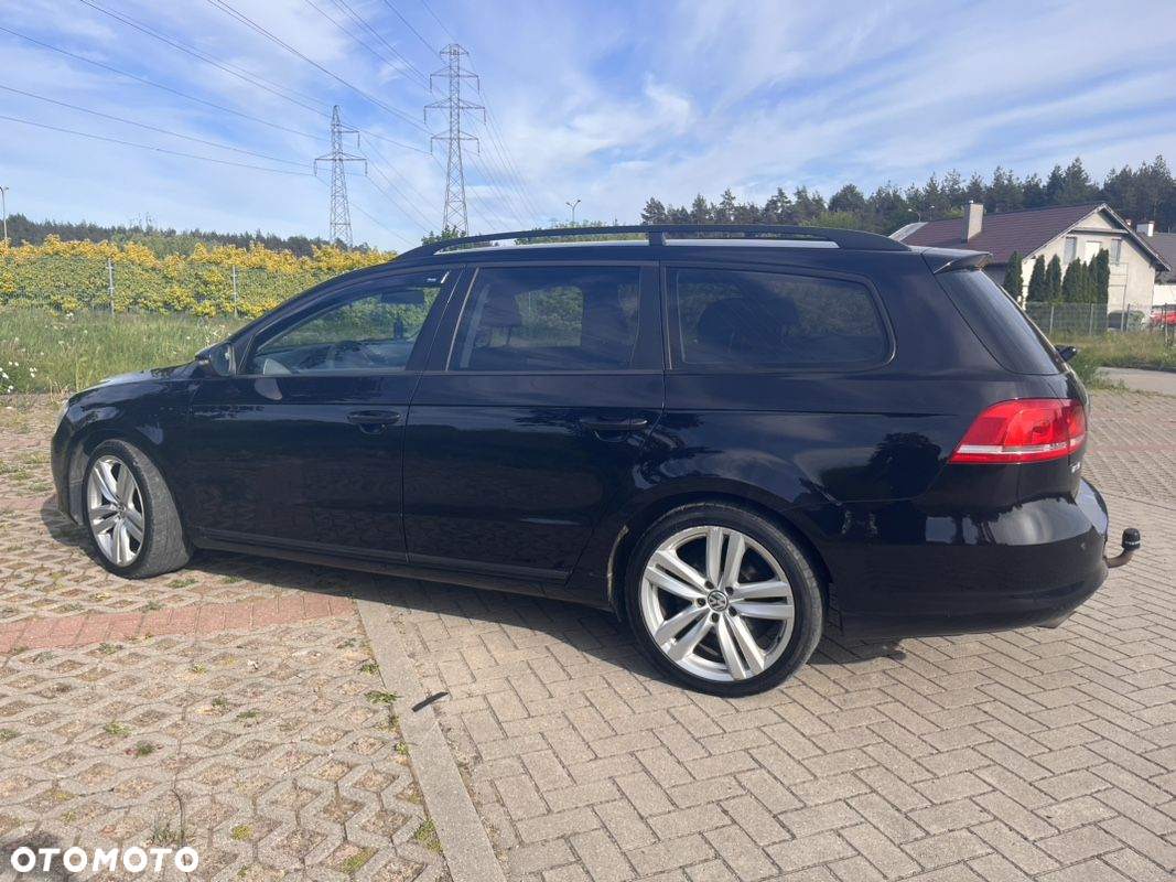 Volkswagen Passat 1.6 TDI DPF BlueMot Trendline - 9