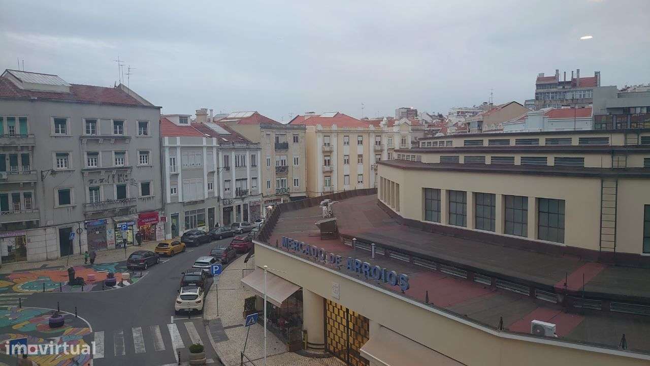 T4 remodelado R Angela Pinto junto Mercado Arroios-2