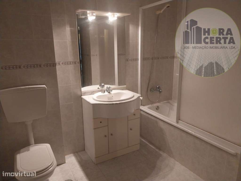 Apartamento T2 c/parqueamento em Algueirão- Mem Martins!-14