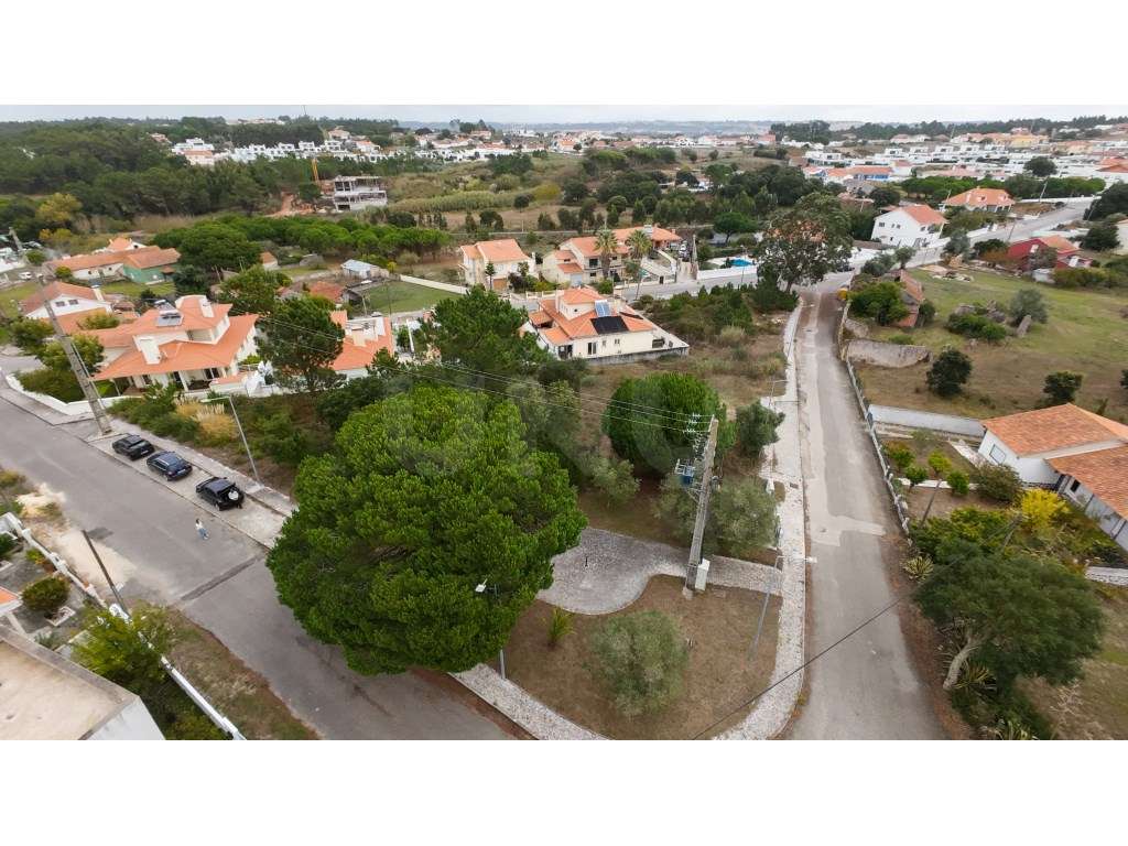 Moradia T3 Térrea a 5 minutos da praia, para venda, Caldas da Rainha - Grande imagem: 4/8