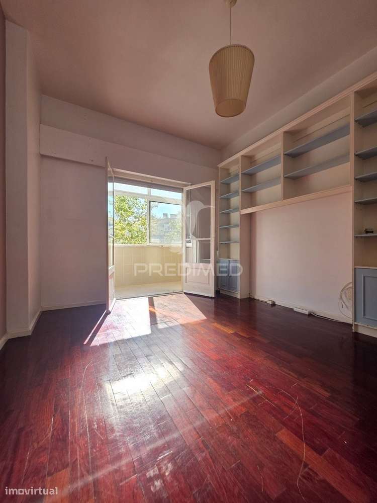 Apartamento T2+1 situado em Santa Clara, Lisboa - Grande imagem: 5/28