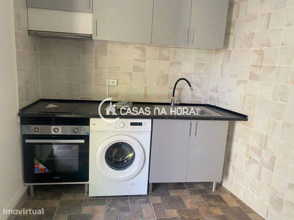 Anexo de Moradia T1 em Almada no bairro do Pombal, Equipado e Mobilado - Grande imagem: 3/14