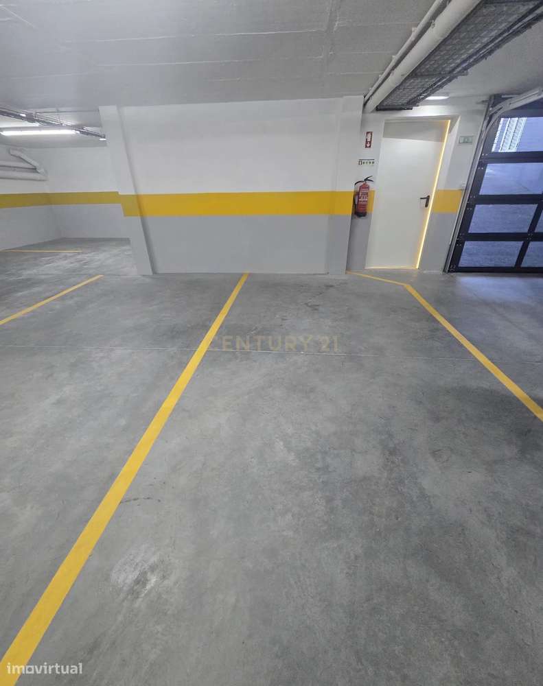 Lindíssimo Apartamento Novo T2 a dois passos da praia-29