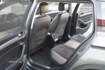 VW Passat Variant 2.0 TDi Highline DSG - 26