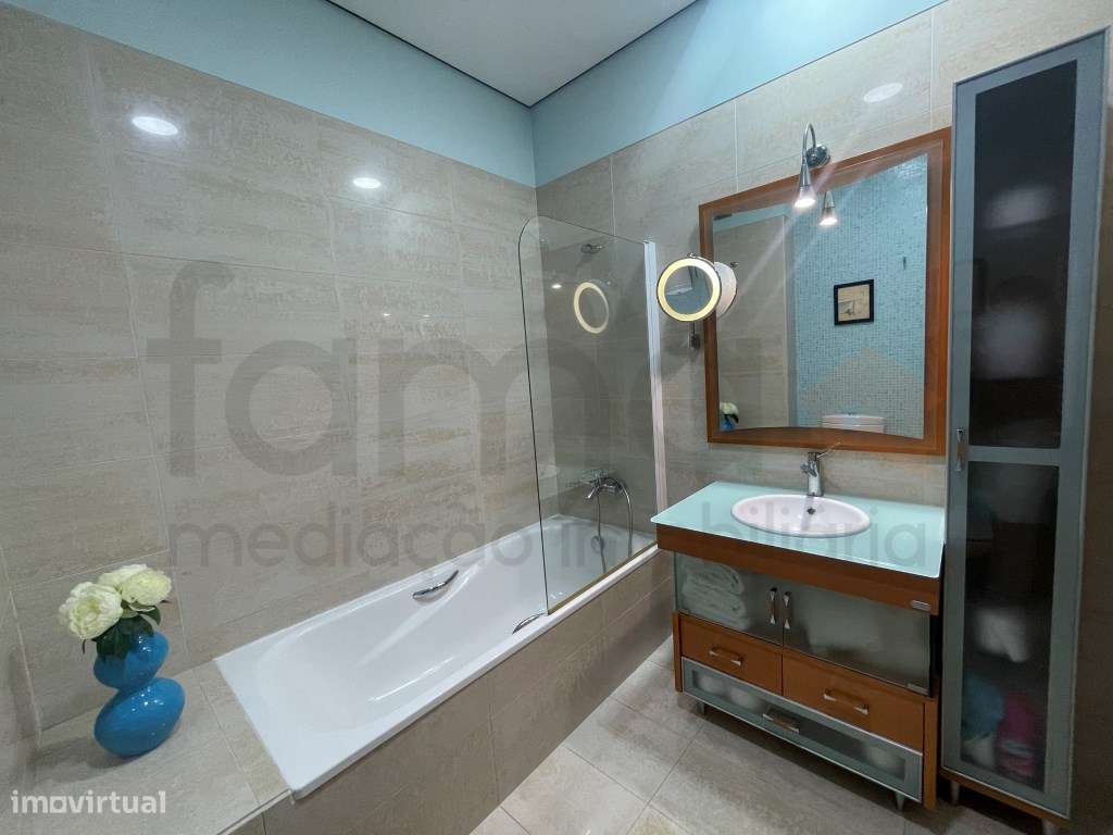 Penthouse Exclusiva com Terraço Panorâmico - Setúbal-42