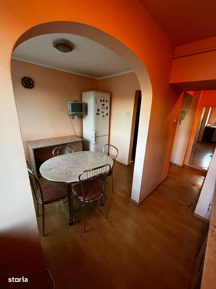 Apartament 3 camere, etaj intermediar, Centrul de Transfuzii. - Imagine principală: 2/13