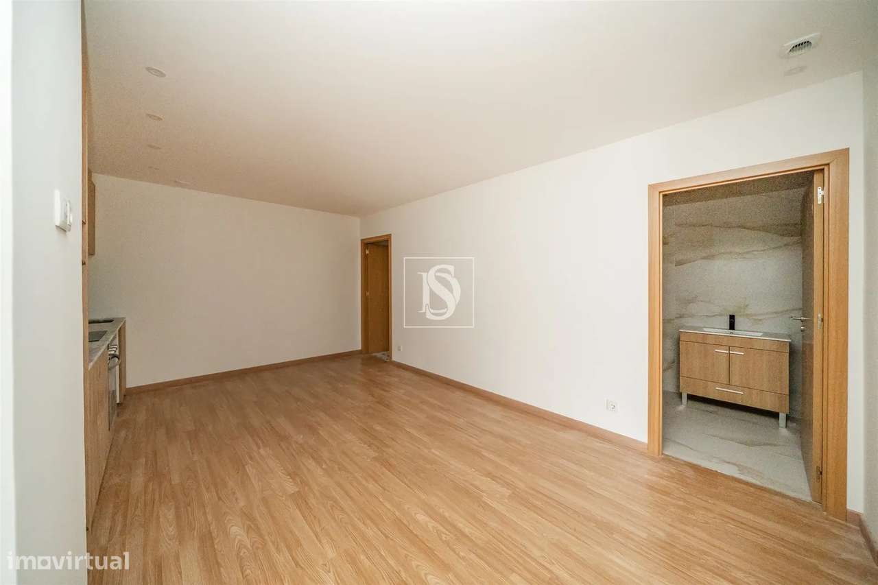 T2, Totalmente Remodelado, em Fermentões, Guimarães-6