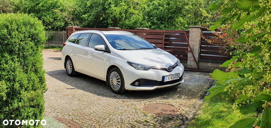 Toyota Auris 1.33 VVT-i Comfort - 2