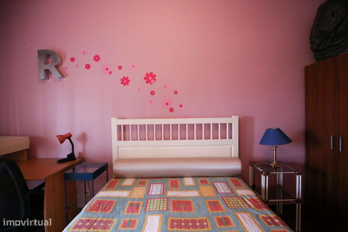 Quarto - localizado em Almada Lisbon - Grande imagem: 2/24