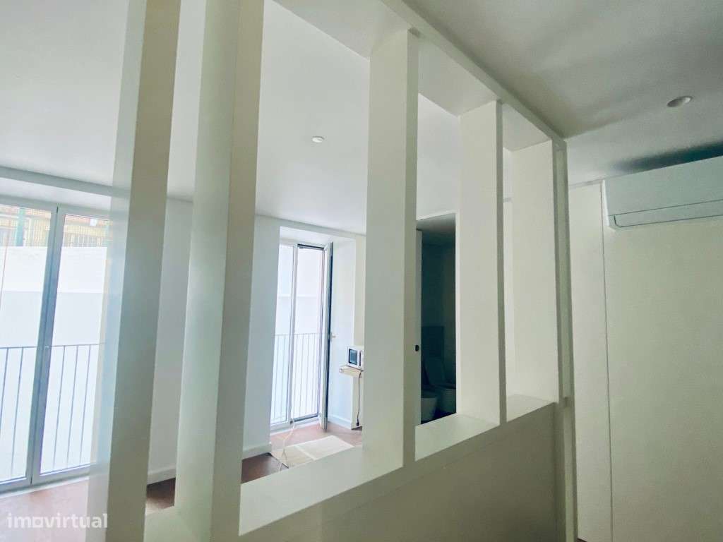 Apartamento T2, varanda, Anjos Lisboa-25