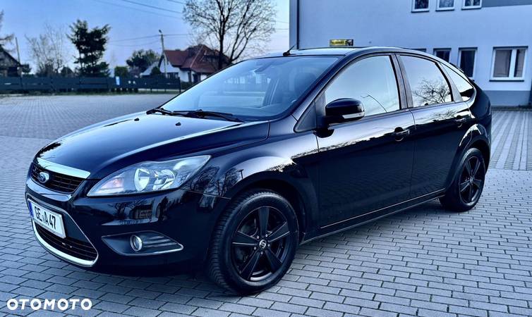 Ford Focus Turnier 1.8 Ghia - 10