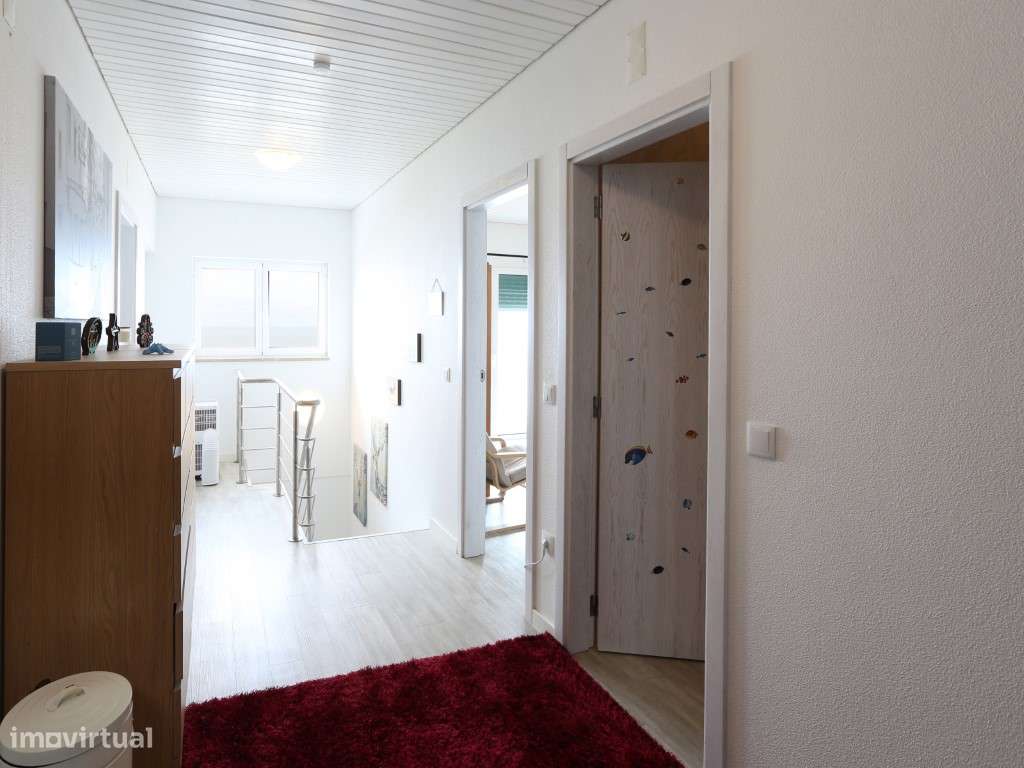 Moradia isolada V2+2 com vista mar na Praia da Légua-20