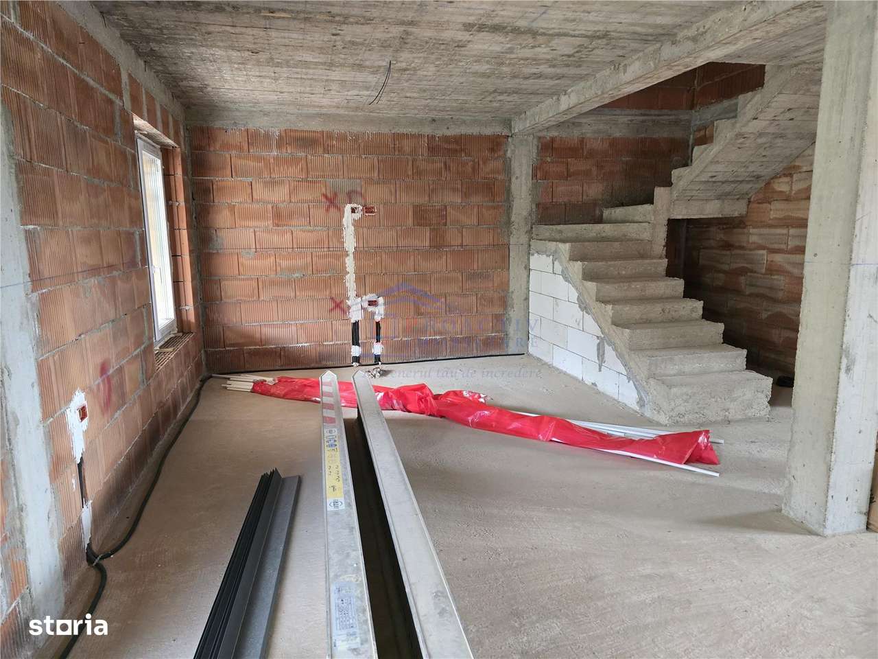 Casa tip duplex, Lisaura, C-5604 - Imagine principală: 2/9