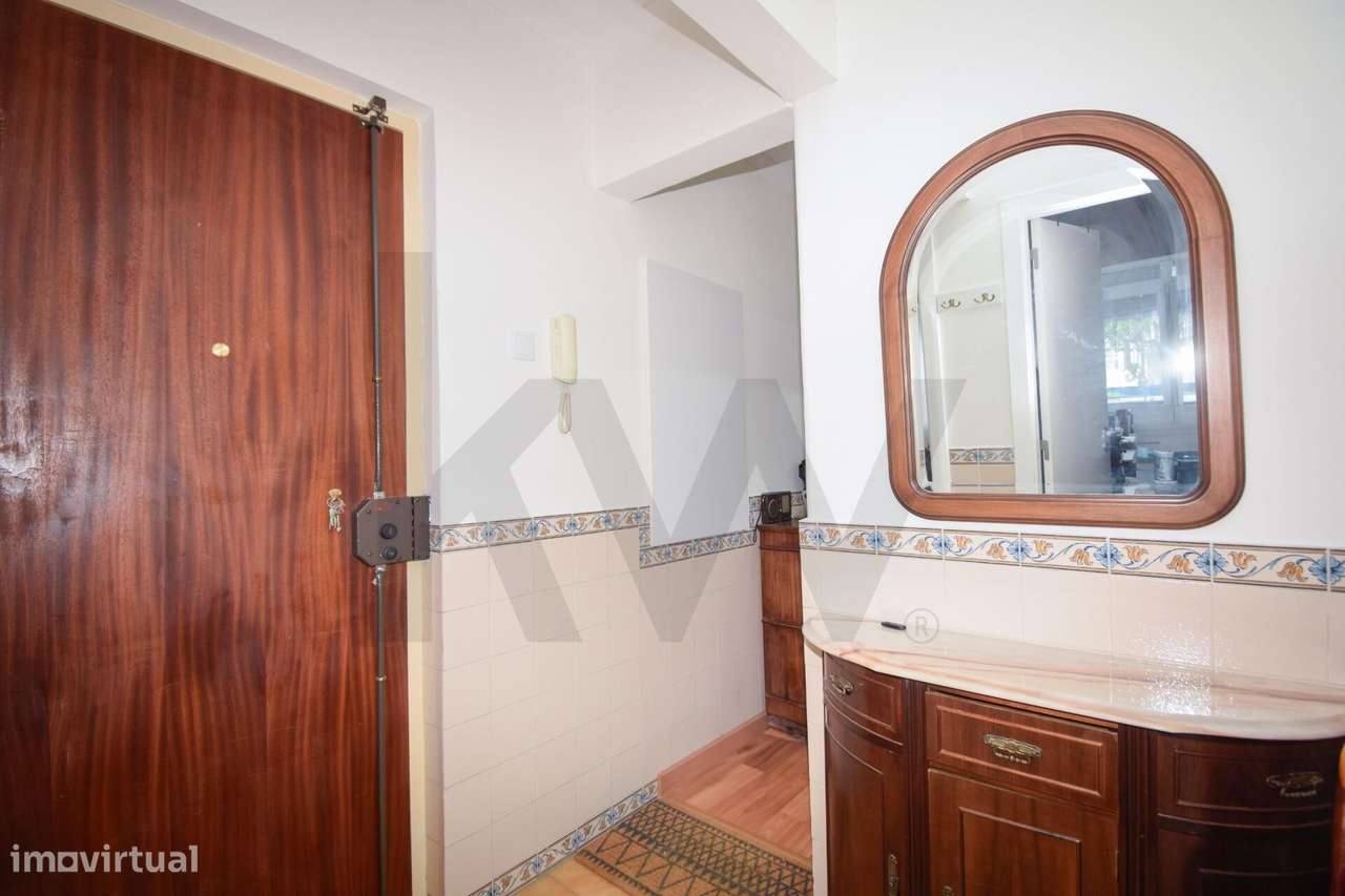 T2 Totalmente Remodelado - Mem Martins-5