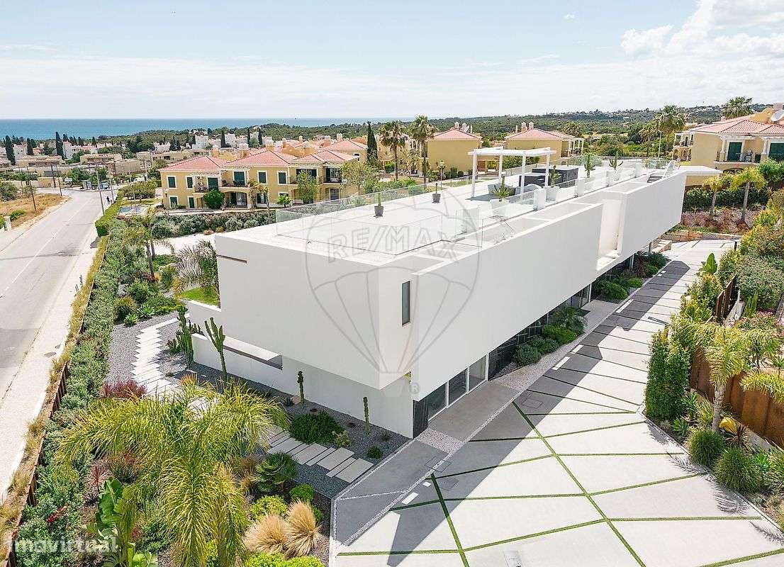 Moradia T5 para venda-30