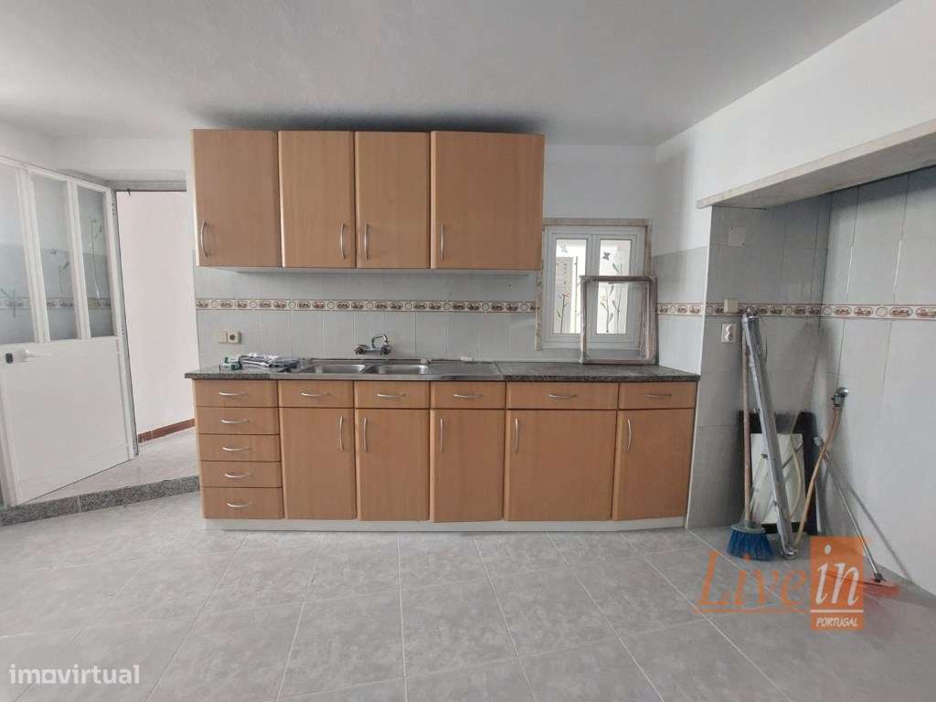 Moradia T2+1 na Aldeia de Cheleiros em Mafra - Grande imagem: 2/13