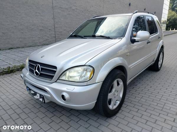 Mercedes-Benz ML 55 AMG - 1