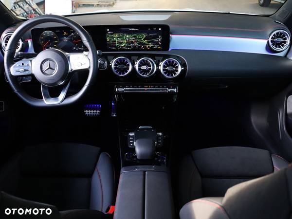 Mercedes-Benz CLA 200 AMG Line 7G-DCT - 15