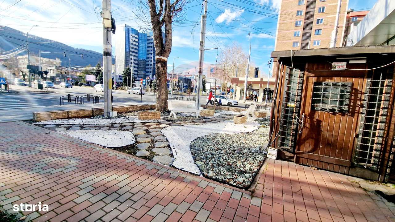 Spațiu comercial de vânzare în zona Central - Imagine principală: 3/20