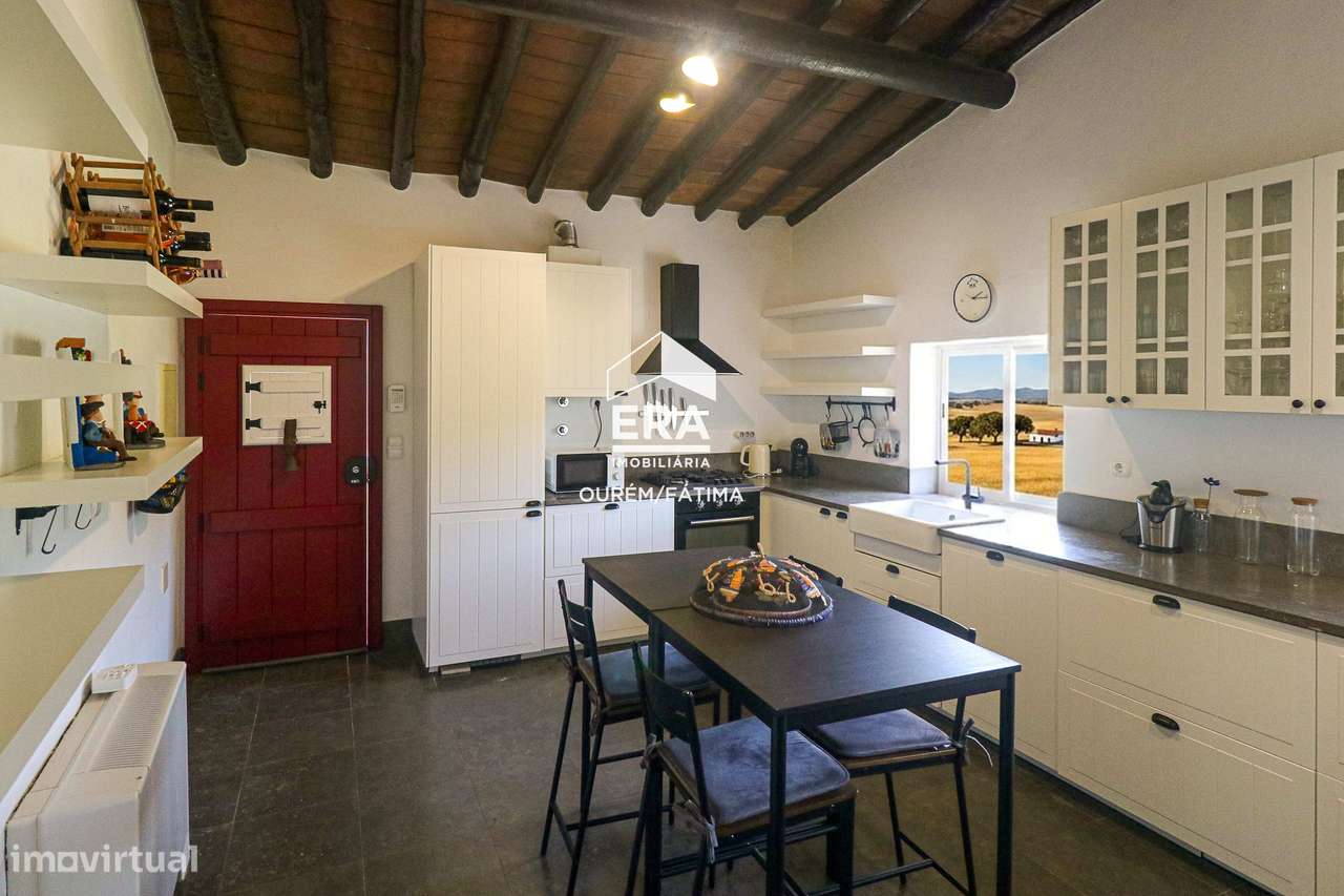 Quinta com Moradia T3, Vila Viçosa-9