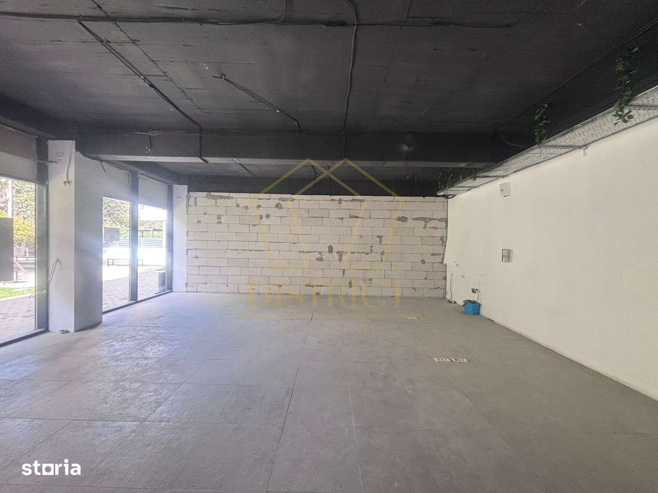 Spatii comerciale 79-84mp, bloc nou | Lipovei - Imagine principală: 5/10