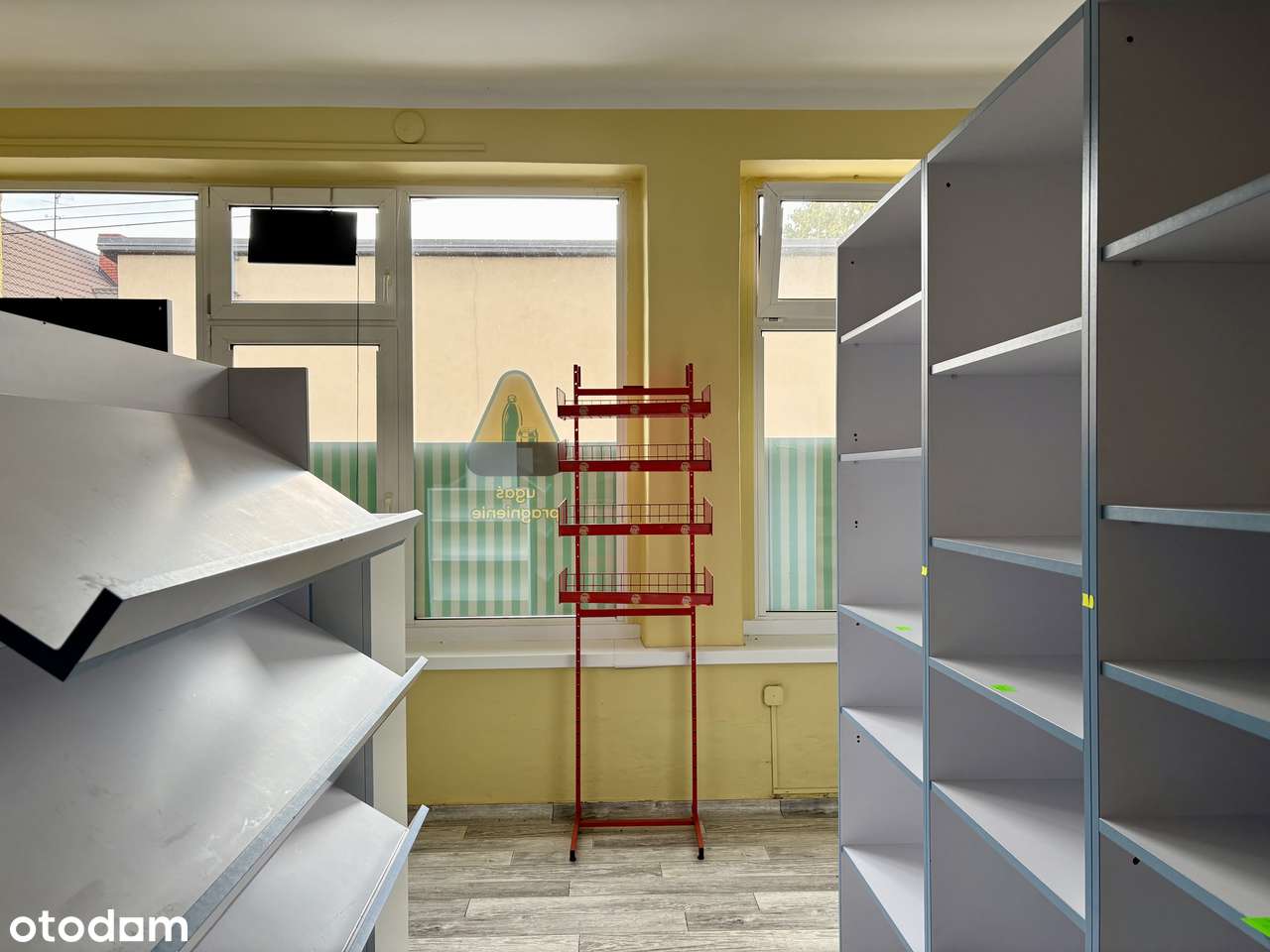 NIERUCHOMOŚĆ Z POTENCJAŁEM NA PRZYTULNY DOM-14