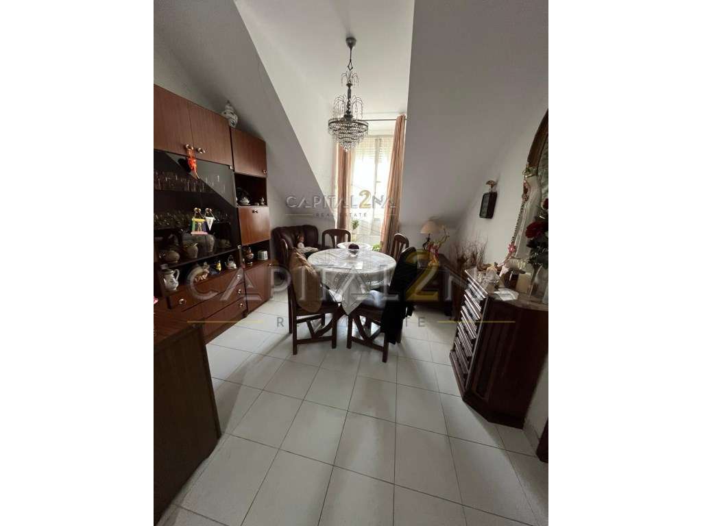 Prédio 4 Apartamentos T3 + Loja e ArmazémPrédio 4 Apartamentos T3 +...-32