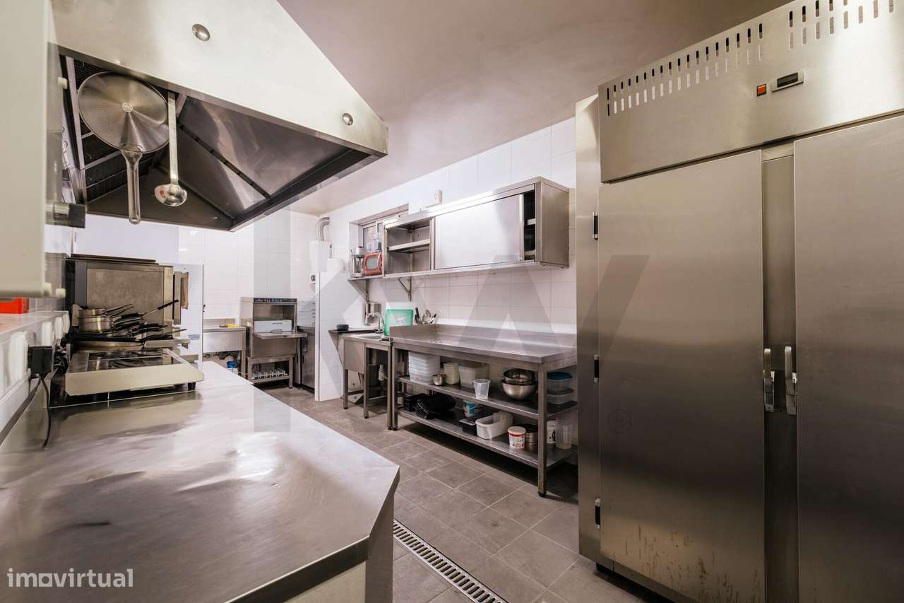 Trespasse de Restaurante Equipado e Remodelado na Rua dos Combatentes,-30
