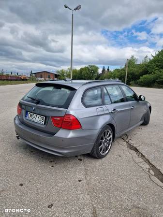 BMW Seria 3 318d DPF Touring Edition Sport - 7