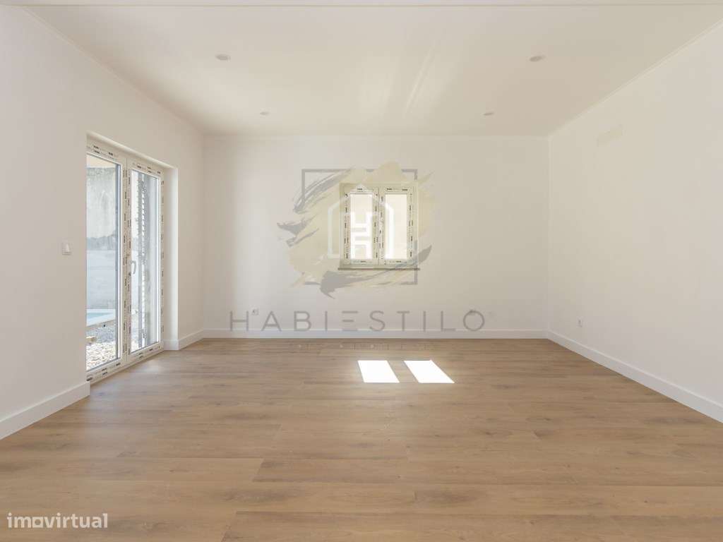 Moradias novas situadas na zona histórica de Azeitão-20