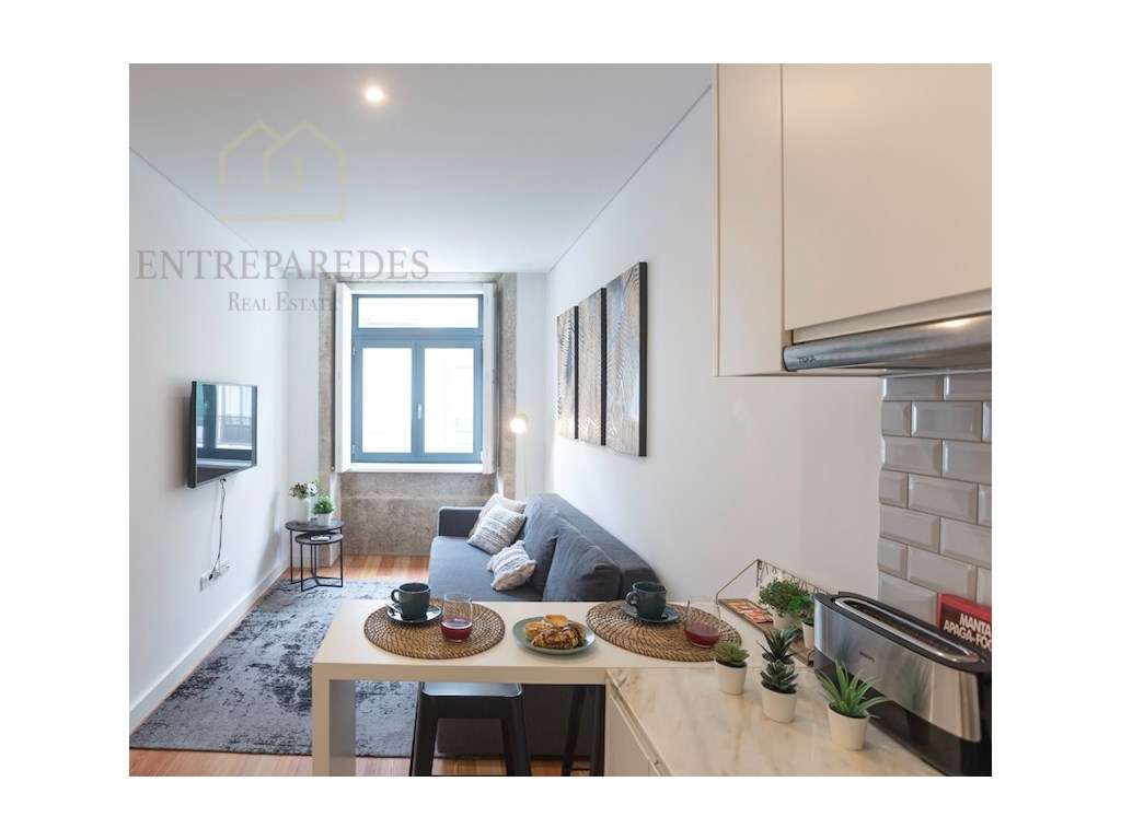 INVESTIDORES - Apartamento T1 para comprar na Rua do Almada, Porto - Grande imagem: 2/11