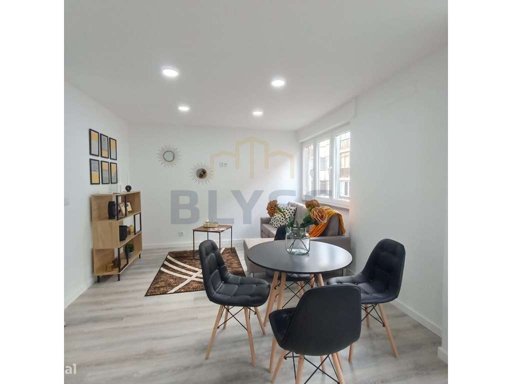 Apartamento T3, em Remodelação Total situado em Benfica, *Oferta da...-9