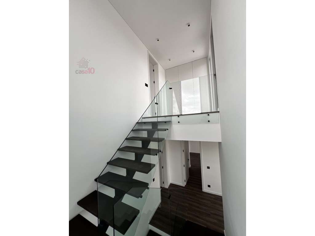 Moradia de Luxo, com vista rio, para venda em São Francisco - Grande imagem: 5/41