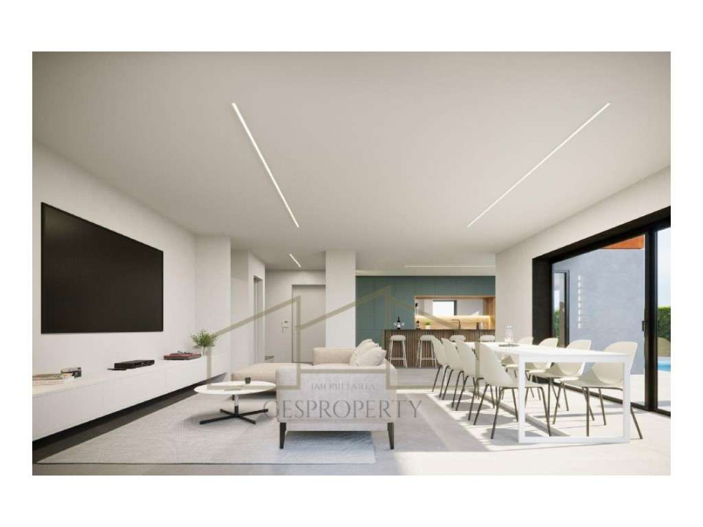 Moradia Isolada T4 com Piscina na Aroeira-6