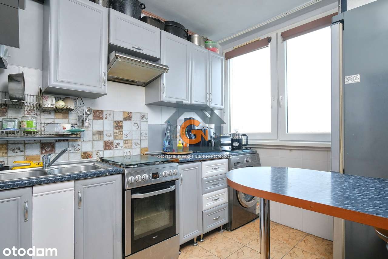 Sprzedam 3 pok. mieszkanie o pow.  57,60m2 ul. Galaktyczna-2