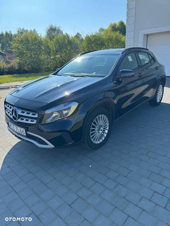 Mercedes-Benz GLA - 5