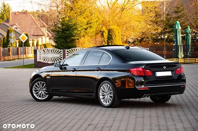 BMW Seria 5 525d xDrive Luxury Line - 21
