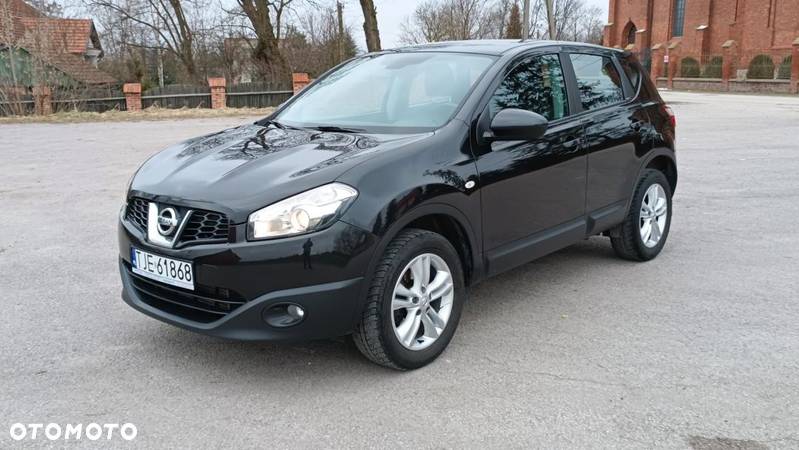 Nissan Qashqai - 1