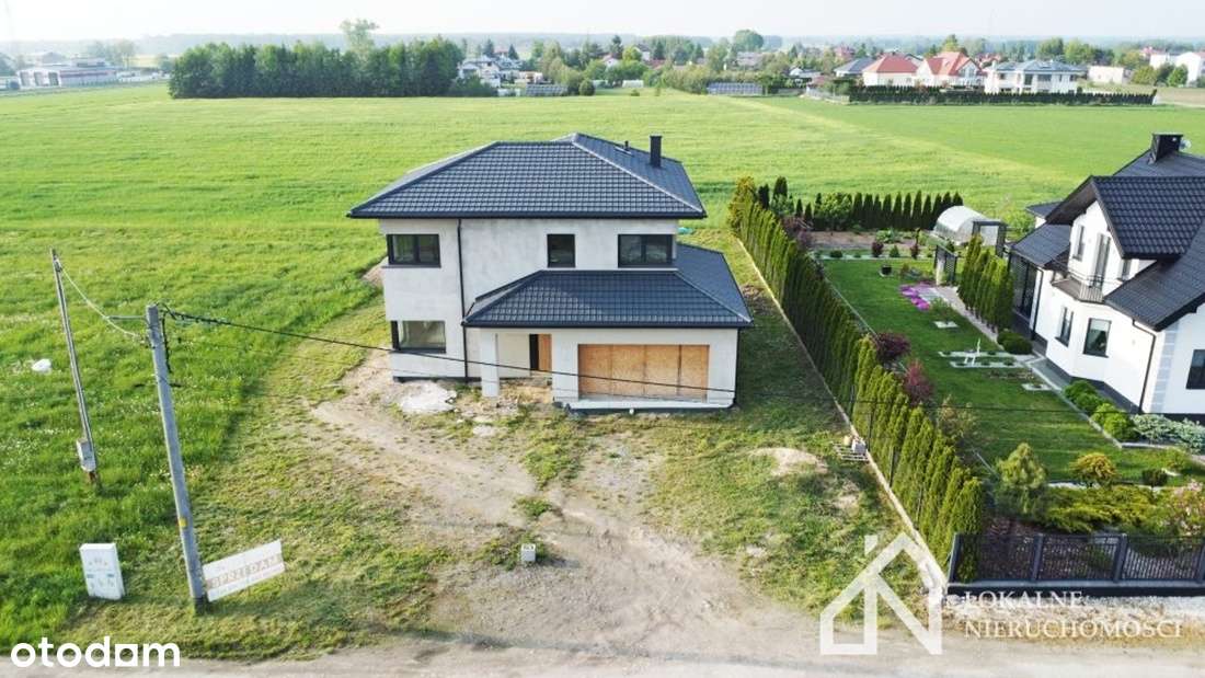 Nowoczesna, elegancka willa w miejscowości Brzozów-Kolonia na sprzedaż-8
