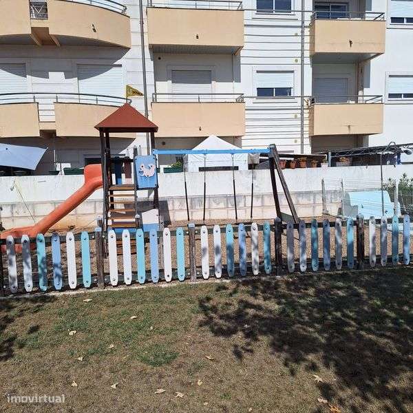 Apartamento T-2 +1,predio com elevador, piscina, zoma churrasco, park - Grande imagem: 4/8