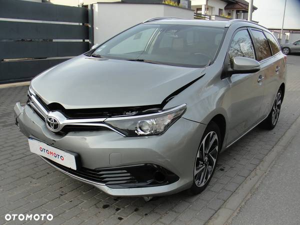 Toyota Auris 1.2 T Dynamic - 1