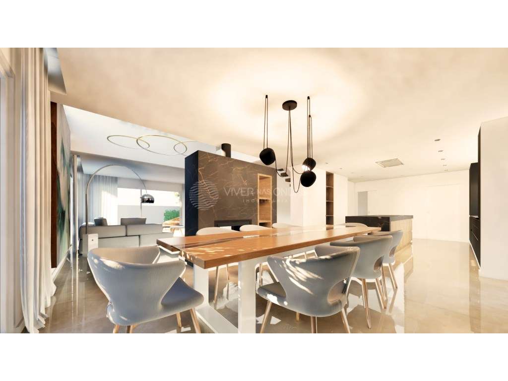 Moradia T4 com 4 Suites, Piscina e Garagem em Belverde, Seixal-6