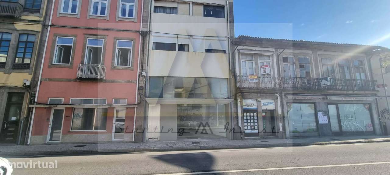 Loja com 91m2 Av. José Régio em vila do Conde.-10