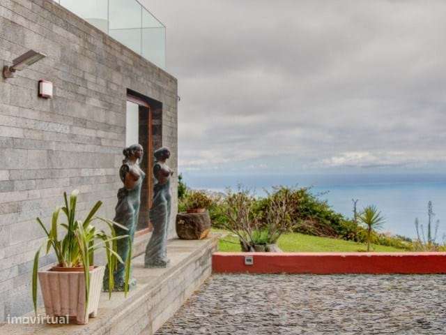 Quinta de Luxo com Duas Moradias e Vista Mar – Um Refúgio Exclusivo no-17